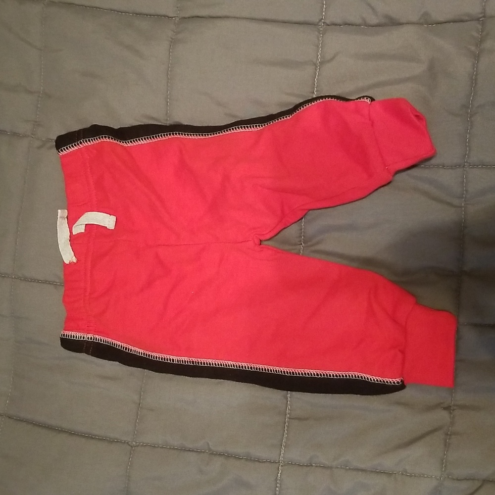 Disney Mickey Mouse Baby Boys' 2-Piece Joggers Set Outfit - Picture 4 of 4